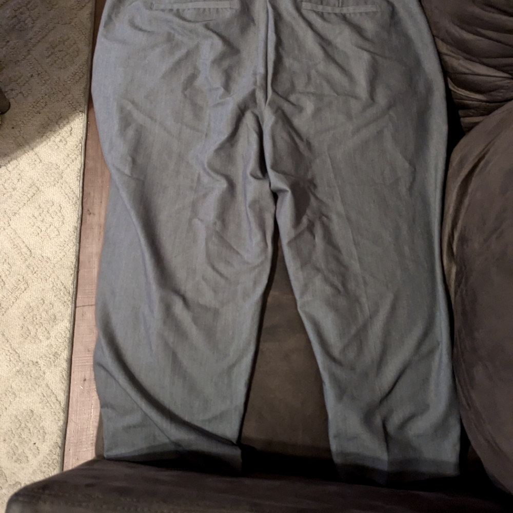 Grey Capri pants
